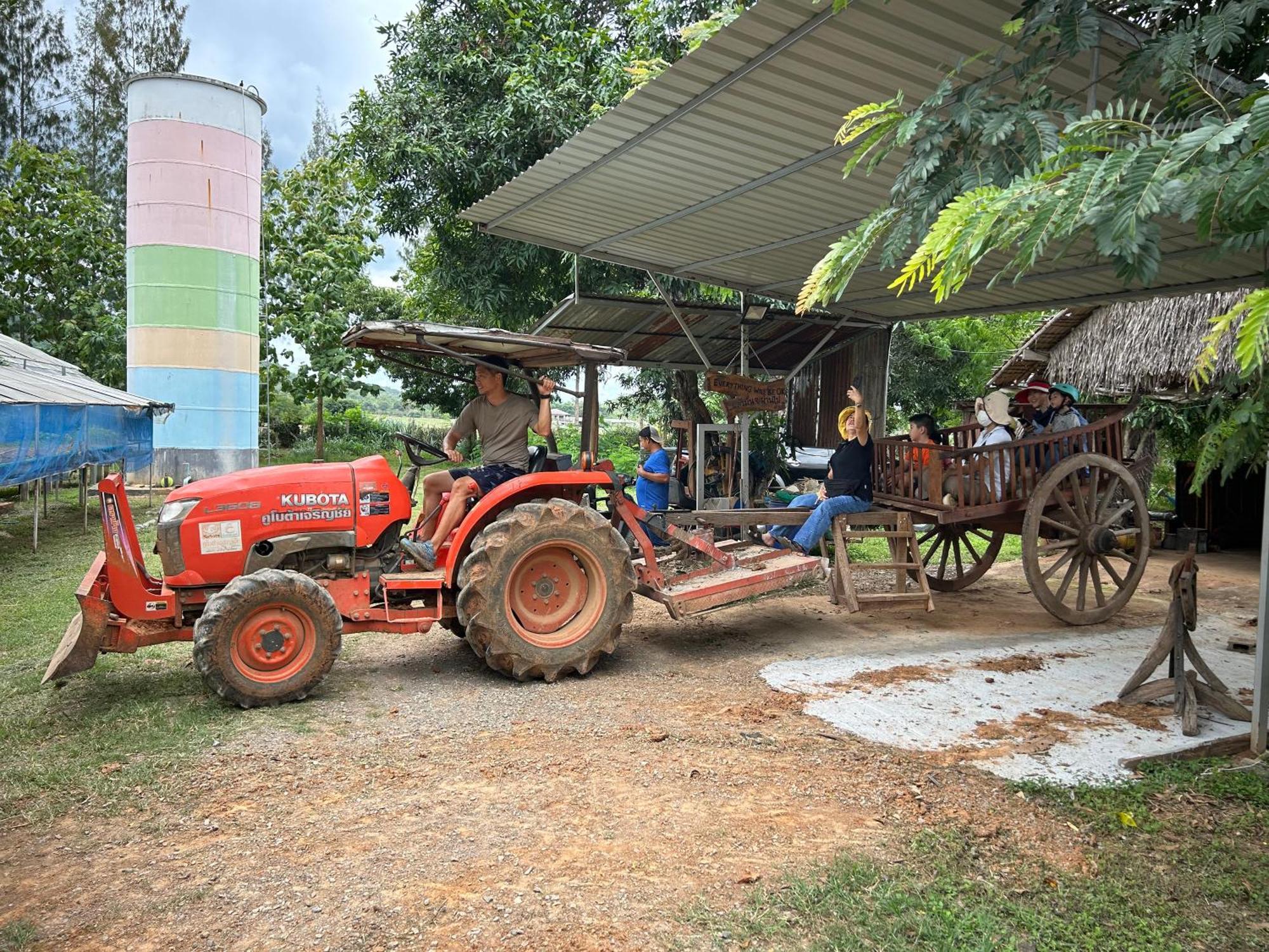 Baan Nork Farmstay บ้านนอก ฟาร์มสเตย์ Nong Nam Daeng Exterior photo